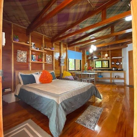 Chue&Larry'S Beachside Homestay Libagon Εξωτερικό φωτογραφία