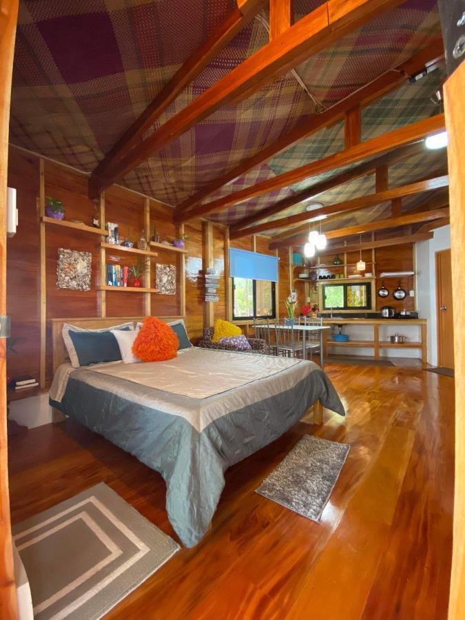 Chue&Larry'S Beachside Homestay Libagon Εξωτερικό φωτογραφία