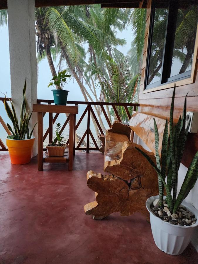 Chue&Larry'S Beachside Homestay Libagon Εξωτερικό φωτογραφία