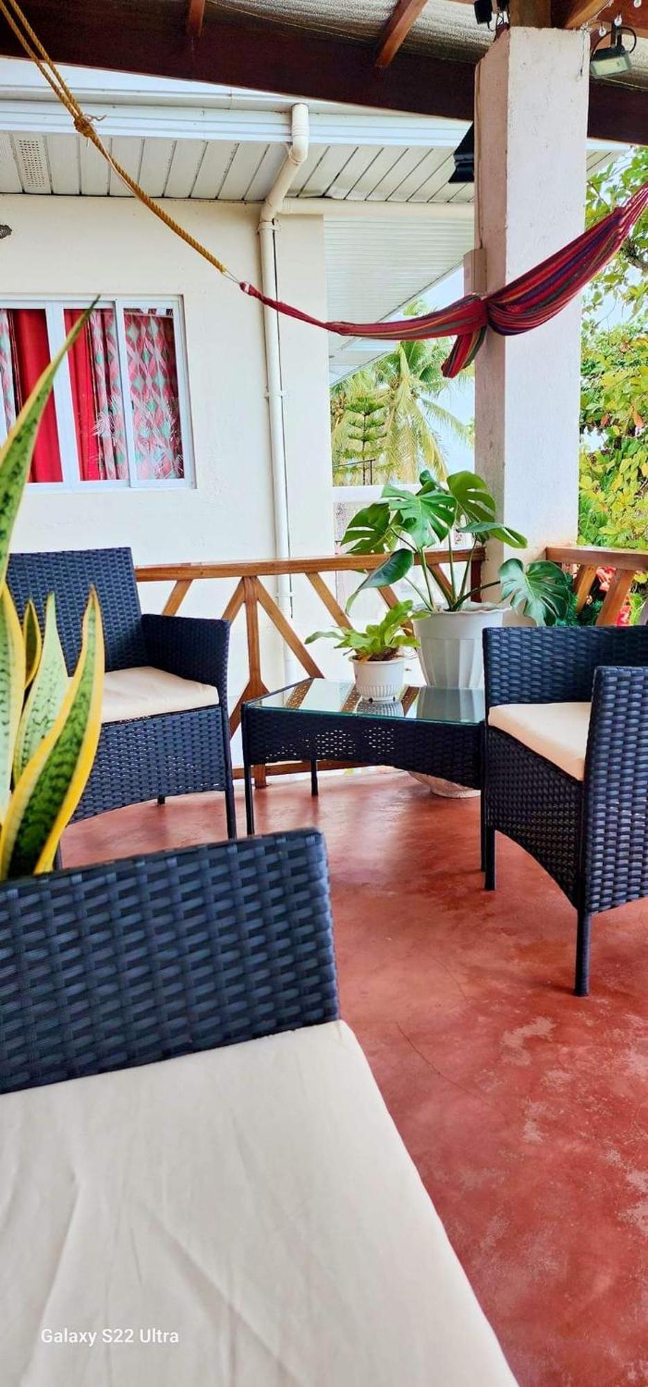 Chue&Larry'S Beachside Homestay Libagon Εξωτερικό φωτογραφία